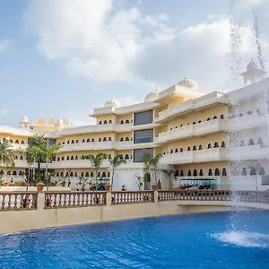 Resort Labh Garh Palace